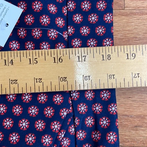 Croft & Barrow Women Skort Size 14 Regular Mid rise Blue White Red Pockets NWT - Picture 9 of 15